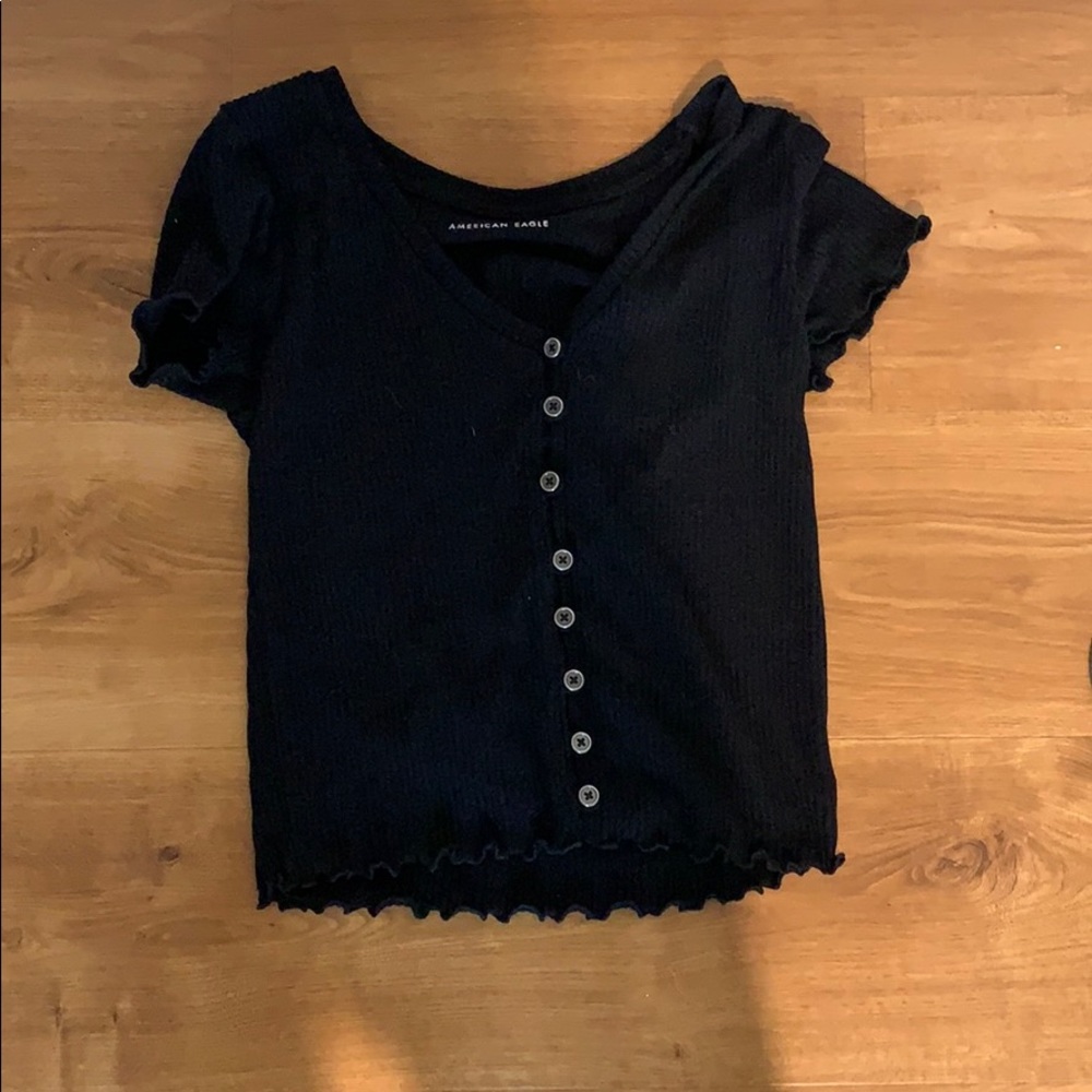 black button top